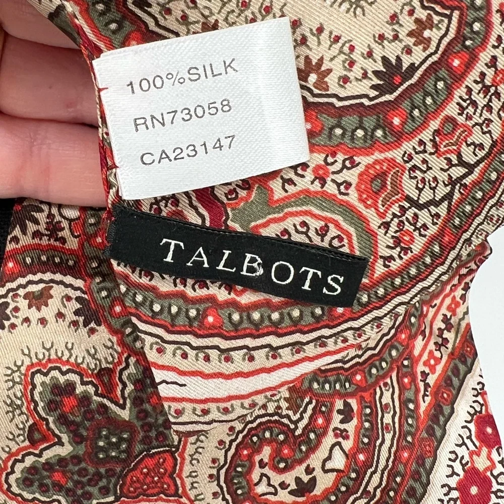 TALBOTS  PAISLEY SILK‎ FASHION SCARF IN BEIGE COPPER AND GREEN